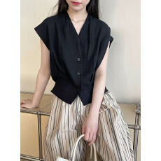 批发压褶小飞袖上衣<b class='q'>女</b>2026年夏季<b class='q'>新款</b>高级感坎肩宽松收腰无袖衬衫背心