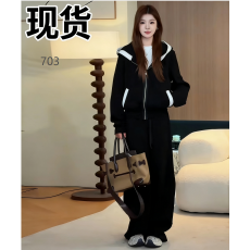 批发官图 盐系时尚气质2026春秋新款慵懒风拼接连帽卫衣直筒裤两件套