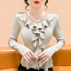 批发实拍钉钻2026新款秋冬穿搭针织上衣女秋装修身收腰<b class='q'>荷叶边</b><b class='q'>毛衣</b>