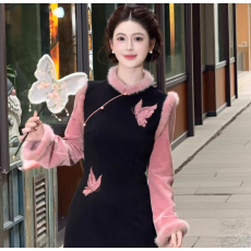批发新中式蝴蝶<b class='q'>刺绣</b>旗袍2025冬国风复古<b class='q'>连衣裙</b>