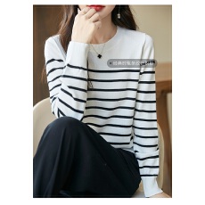 批发秋冬新款<b class='q'>条纹</b>圆领长袖套头<b class='q'>针织衫</b>撞色女装上衣宽松显瘦打底衫