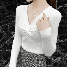 批发秋冬女装新款<b class='q'>潮</b>洋气白色针织衫毛衣长袖上衣女修身百搭打底衫