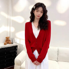 批发纯欲风<b class='q'>假两件</b>V领长袖毛衣修身挂脖针织开衫上衣