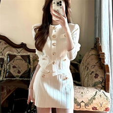 小香风套装2025一整套入春穿搭高端时尚气质针织上衣半身裙两件套