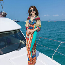 批发新款波西米亚复古长裙泰国普吉岛海边度假<b class='q'>沙滩裙</b>女收腰显瘦连衣裙