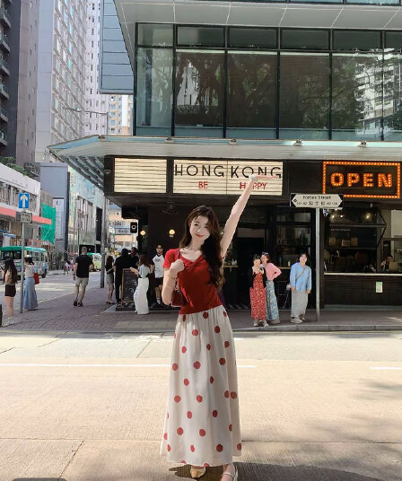eia 하나 야오 폴카 운동 반 스커트 품격 항구 바람 밝은 도트 무늬 프랑스식 우아함 하이웨이스트 여름 슬림해 보이는