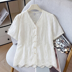批发实拍大码女装2026胖mm夏季法式小香风刺绣高端显瘦百搭短袖上衣