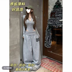 批发灰色加绒连体纽扣T恤+翻边抽绳休闲卫裤<b class='q'>女</b>两件套