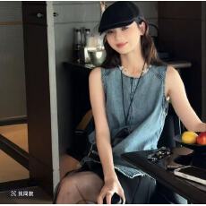 批发小法尘絮2026年<b class='q'>夏</b>季新款舒适百搭显瘦收腰复古牛仔背心上衣女
