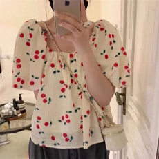 批发甜美减龄复古樱桃印花方领宽松显瘦灯笼袖碎花小衫