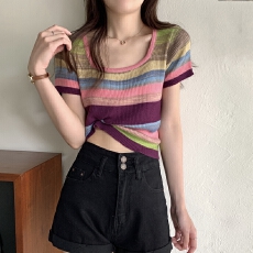 批发彩色<b class='q'>条纹</b>方领<b class='q'>针织</b>衫女夏季韩版2026新款修身显瘦短款别致短袖上衣