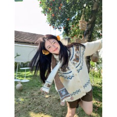 批发韩系<b class='q'>甜美</b>减龄小熊提花可爱配围巾加厚开衫毛衣外套冬