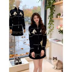 批发<b class='q'>黑色</b>提花毛衣套装女2025新款深冬穿搭一整套针织上衣半身裙两件套