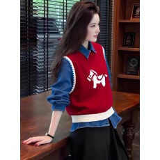 批发红色马年提花外搭叠穿针织马甲背心女2025秋冬季圣诞穿搭绝美上衣