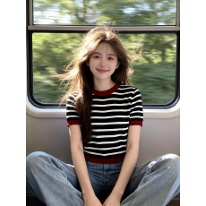 批发韩系经典<b class='q'>黑白条纹</b>撞色针织<b class='q'>T</b><b class='q'>恤</b>女圆领夏季修身显瘦百搭通勤上衣