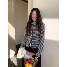 批发高级感咖色条纹毛衣女2026春季翻领气质针织衫休闲长袖外套