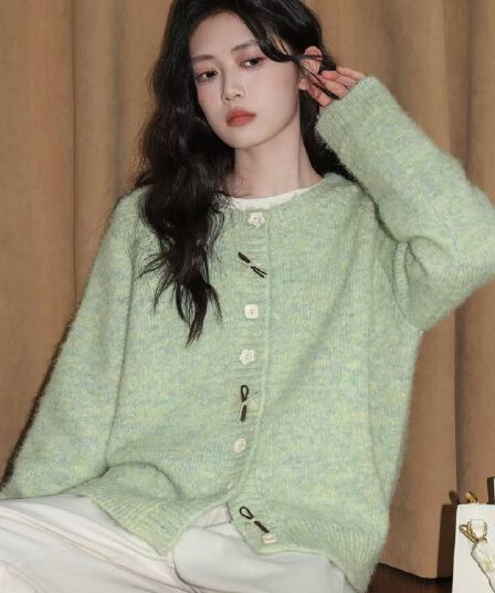 밝은 녹색 라운드 넥 스웨터 여성 코트 봄 가을 2026 새로운 와이드 부드러운 찹쌀 느긋한 니트 오픈 가디건 외부 잡아라. 의류
