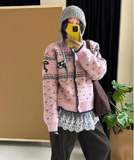 한 부서 느긋한 품격 부드러운 찹쌀 스웨터 조기 봄 새로운 디자인 센스 작은 대중 루즈핏 강아지 니트 오픈 가디건 맨위