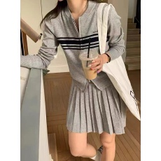 批发韩版学院风针织套装女2026新款圆领拉链开衫上衣百褶短裙两件套