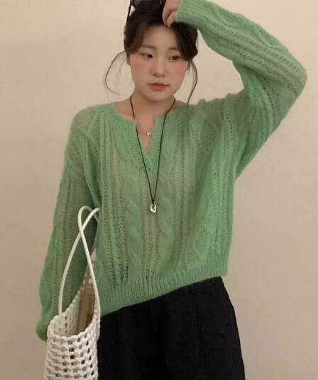 V넥 풀오버 스웨터 여자 모헤어 파란색 스웨터 이른 봄 새로운 부드러운 찹쌀 여성 얇은 스타일 홀로우 아웃 니트 스웨터 맨위