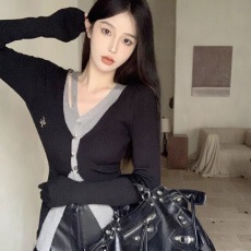 批发秋冬甜辣妹洋气减龄假两件<b class='q'>不规则</b>打底衫女上衣高级感长袖针织<b class='q'>开衫</b>