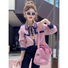 批发2025秋季新款洋气重工印花翻领时尚条纹拼接撞色<b class='q'>设计</b>长袖衬衫女潮