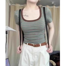 批发美式复古u领正肩条纹t恤女<b class='q'>大码</b>胖mm短袖夏季小众修身显瘦短款上衣
