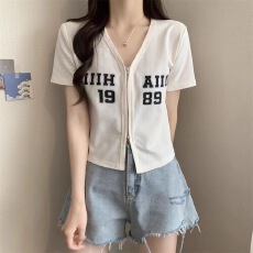 拉链设计感短袖T恤2026夏季新款女装短款V领字母开衫小众上衣