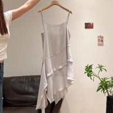 批发灰色通勤风不规则吊带<b class='q'>背心</b>连衣裙女2026春夏新款外穿叠穿无袖上衣