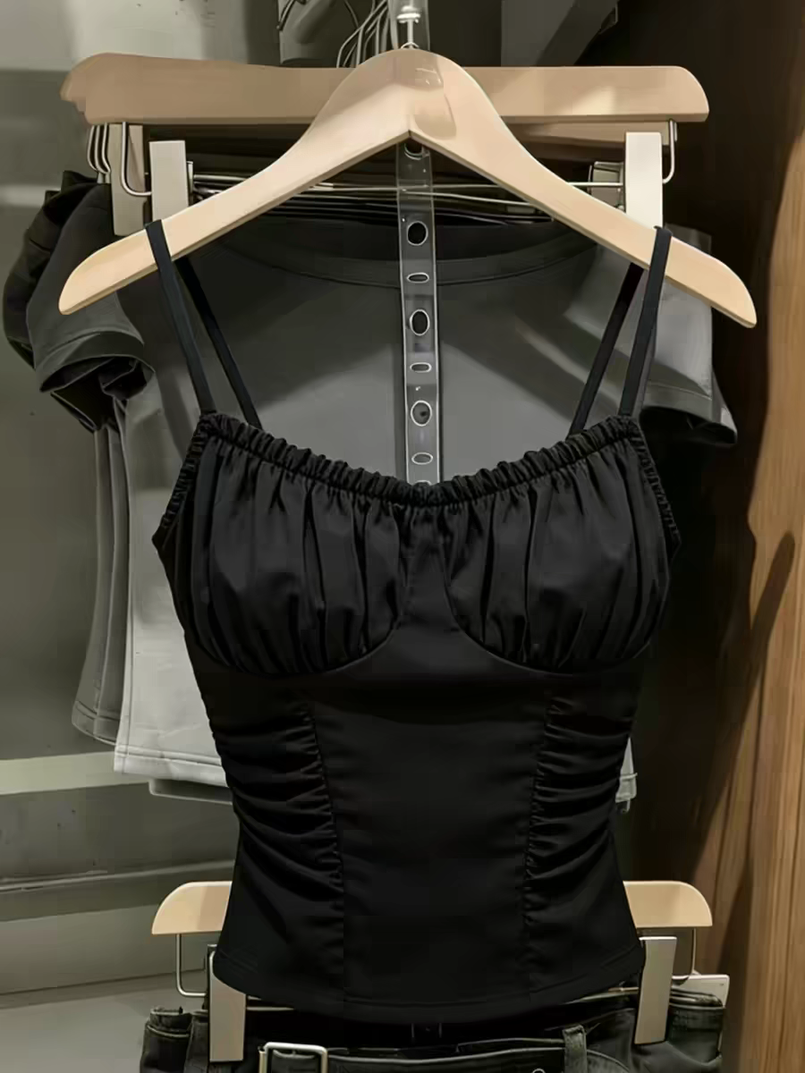 패션 미니멀리즘 검정색 V넥 캐미솔 여름 새로운 슈퍼 잘 생긴 다용도 몸매 가꾸기 슬림해 보이는 연령 감소 맨위