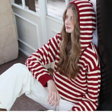 批发复古撞色条纹连帽针织毛衣女2025秋季新款宽松<b class='q'>显瘦</b>拉链套头上衣