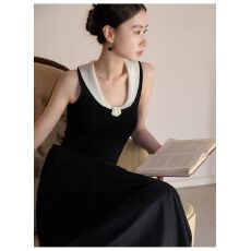 批发法式翻领撞色针织拼接<b class='q'>连衣裙</b><b class='q'>女</b>装2026夏季新款气质收腰背心裙原版
