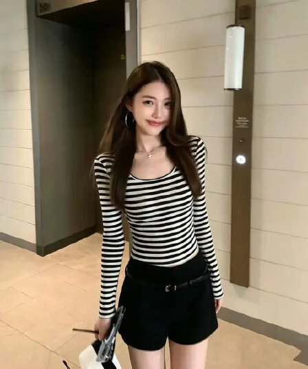 2026 새로운 섹시함 대 u 칼라 스트라이프 몸매 가꾸기 레트로 착용 가져 가라. 슬림해 보이는 맨위 긴팔 티셔츠