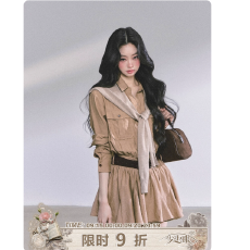 批发少也眼高智巴恩风 高级感赫本风工装连衣裙女秋收腰显瘦蓬蓬短裙