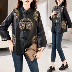 批发实拍民族风刺绣<b class='q'>皮衣</b>外套女春秋新款<b class='q'>短款</b>复古盘扣黑色皮夹克