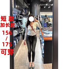 批发<b class='q'>韩国</b>时尚新款gusee*复古水洗黑色牛仔修身<b class='q'>小脚裤</b>女提臀紧身九分裤