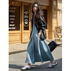 批发时尚气质蓝色压折吊带天丝<b class='q'>连衣裙</b>大摆休闲叠穿背心裙