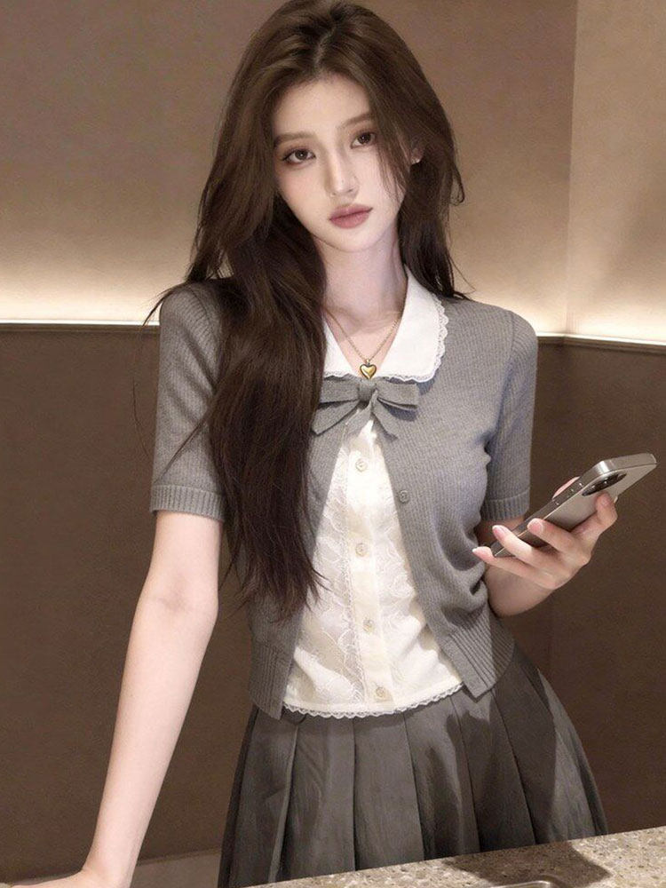 학원 스타일 회색 페이크 레이어드 베이비 칼라 니트 스웨터 여성 2026 년 여름 새로운 작은 대중 부드러운 다용도 맨위