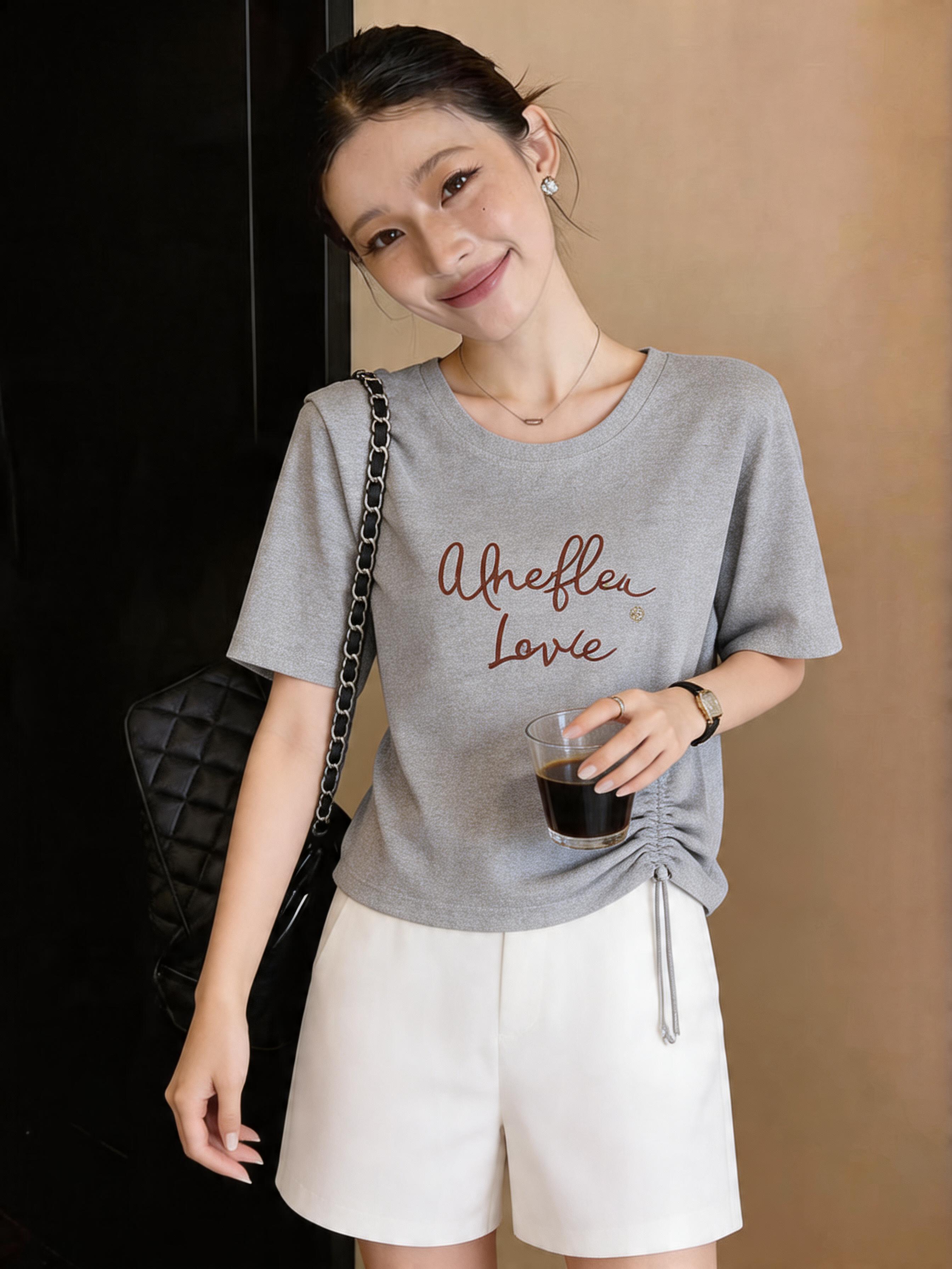 회색 알파벳 자수 라운드 넥 반팔 티셔츠 여성 여름 한 부서 디자인 센스 작은 대중 루즈핏 맨위 동정