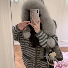 批发慵懒风连帽<b class='q'>条纹</b>毛领<b class='q'>开衫</b>毛衣女秋冬2025新款百搭宽松显瘦休闲上衣