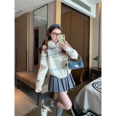 批发白色毛领针织开<b class='q'>衫</b>女2025新款冬季小个子慵懒风趣味小马毛衣外套潮