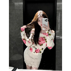 批发早春新款法式贵气感温柔优雅气质洛神玫瑰一字肩印花软糯毛衣