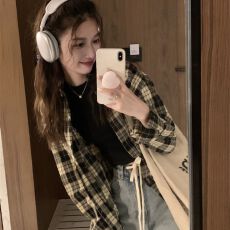 批发春季<b class='q'>格子</b><b class='q'>衬衫</b>上衣女2026年新款早秋法式气质宽松长袖<b class='q'>衬衣</b>薄外套