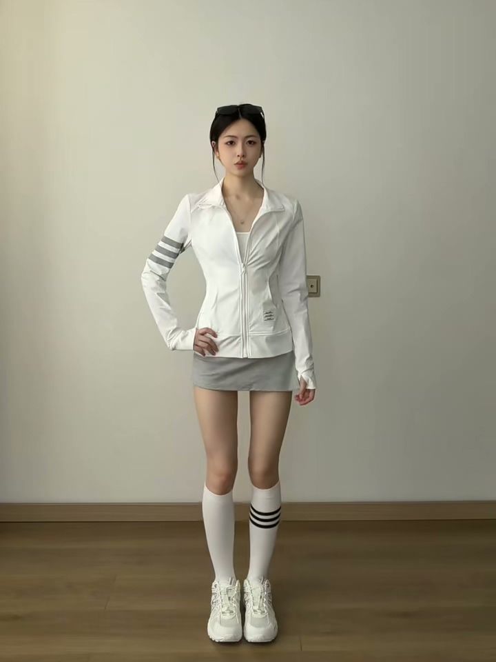 한국 대외 무역 새로운 스탠드 칼라 화이트 자외선 차단 의류 여성 2026 디자인 센스 얇고 가벼운 통기성