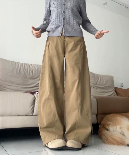일본식 카키 색 넓은 다리 워크웨어 팬츠 여성 가을 새로운 통통한 여동생 mm 루즈핏 슬림해 보이는 느긋한 느슨함 센스 바지