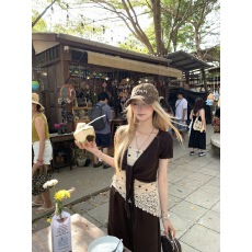 批发七颗虾滑<b class='q'>针织衫</b>夏季2026年新款女咖色漂亮薄款罩衫小个子短袖上衣