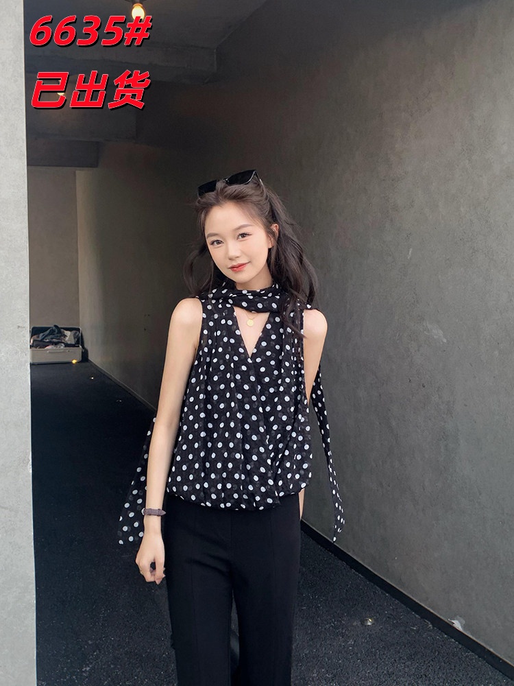 레트로 도트 무늬 쉬폰 블라우스 V넥 패션 출퇴근 품격 ol 민소매 셔츠 루즈핏 맨위