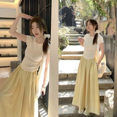 批发杏色正肩T恤+黄色高腰半身裙两件套女夏宽松<b class='q'>百搭</b>韩系套装