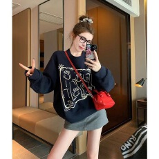 批发趣味印花套头卫衣<b class='q'>女</b>秋冬加绒小众休闲百搭小个子圆领上衣加<b class='q'>半身裙</b>
