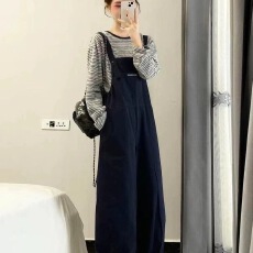 批发早春装穿搭一整套2026超火巨好看韩系绝美洋气减龄工装<b class='q'>背带裤</b>套装